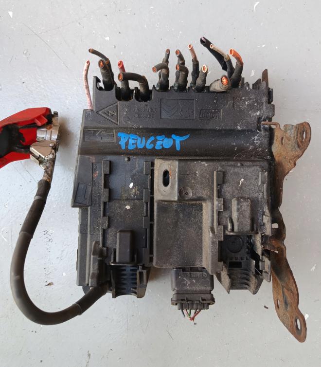 Peugeot 308 II 2013-2021  Modul 9675349880