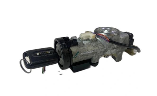 Nissan Qashqai I J10 2006-2013 hatchback 2.0 DCI diesel MT 110 kW 2009  Spínacia skrinka