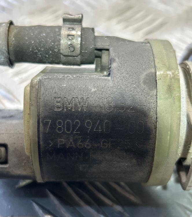BMW 3 E90 2005-2013 sedan 2.0 diesel MT 120 kW 2006 ohrievač paliva 7802940