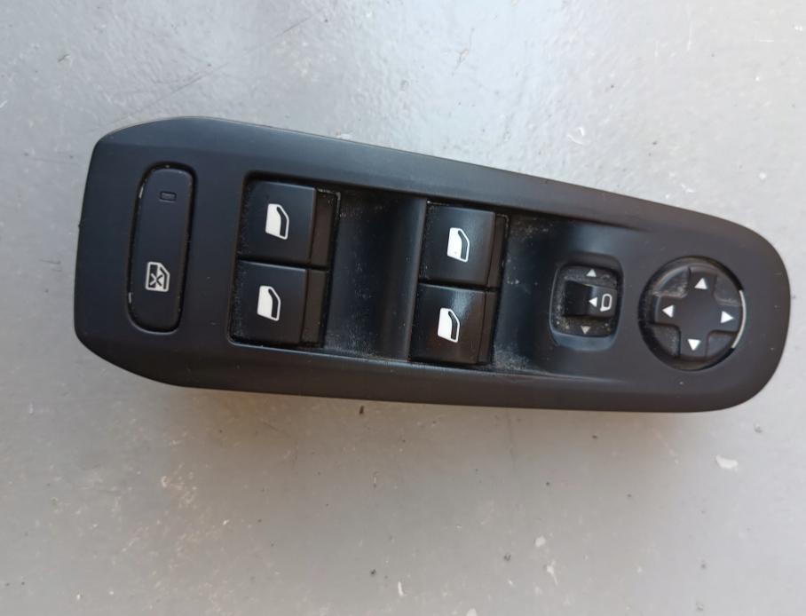 Peugeot 308 II 2013-2021 hatchback 1.6 THP petrol 5F02 MT 92 kW 2013  Prepínač 96788264ZD