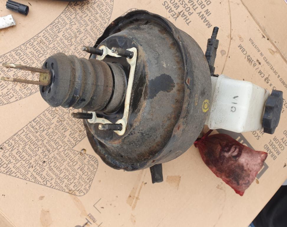 Hyundai Atos hatchback 1.1 petrol 2001 Posilňovač bŕzd