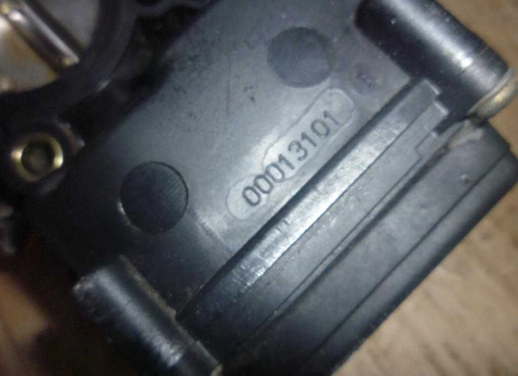 Renault Espace III 1997-2003 2001  Škrtiaca klapka 8200096038