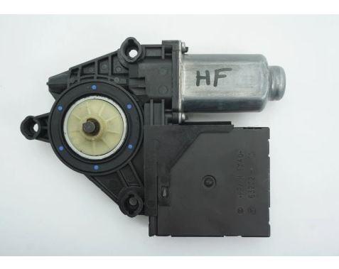 Skoda Octavia II 2004-2013 hatchback 1.4 TSI petrol MT 90 kW 2009  Motorček okien predný pravý 1T0959702R 5K0959792