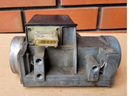 Audi A6 C5 1997-2004 combi 2.5 TDI diesel AT 132.5 kW 2000  Váha vzduchu 0281002074 4A0133471