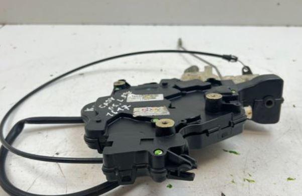 -- Znacka vozidla --    Zámok 2K0843653G 2K0843653