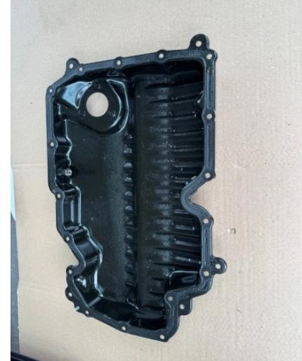 Volkswagen Passat B8 2014- combi 2.0 TDI diesel   Olejová vaňa 05L103602 