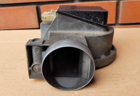 Audi A6 C5 1997-2004 combi 2.5 TDI diesel AT 132.5 kW 2000  Váha vzduchu 0281002074 4A0133471