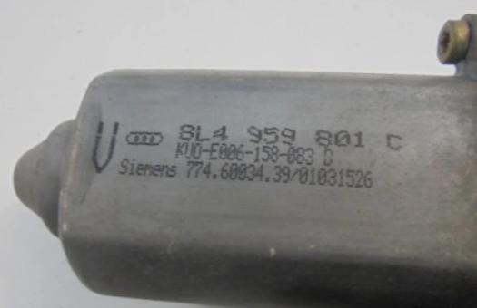 Audi A3 8L 1996-2003 hatchback 1.6 petrol MT 75 kW 2001  Mechanizmus sťahovania okna predný ľavý  - motorcek 8L4959801C