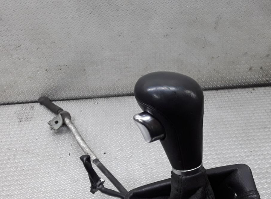 Audi A6 C6 2004-2011 sedan 2.7 TDI diesel MT 132 kW 2007 Rýchlostná páka (kulisa) 4F1713041E