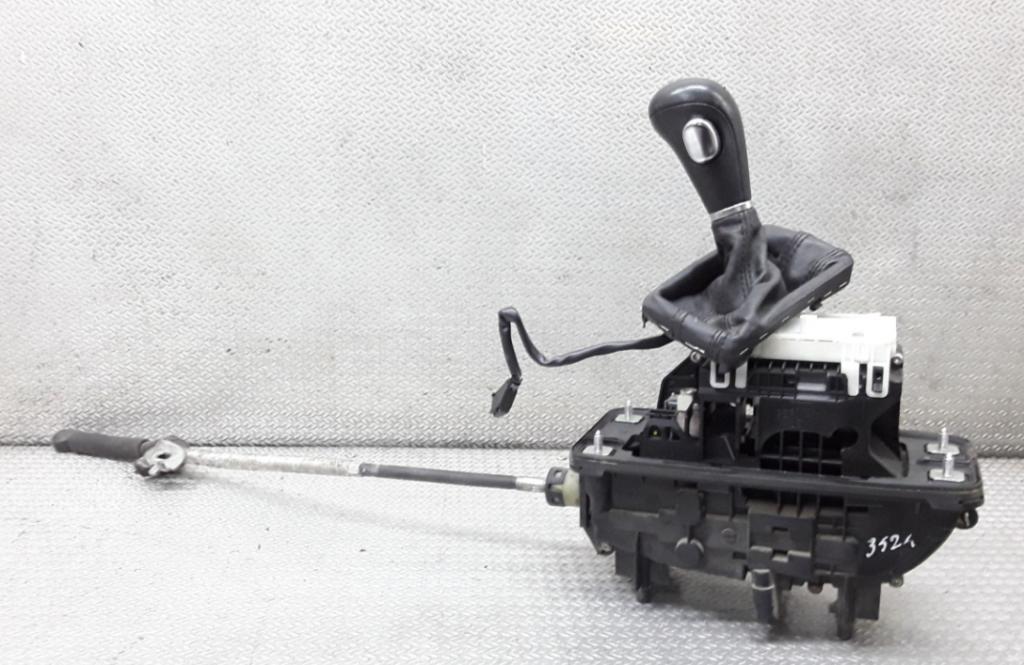 Audi A6 C6 2004-2011 sedan 2.7 TDI diesel MT 132 kW 2007  Rýchlostná páka (kulisa) 4F1713041E