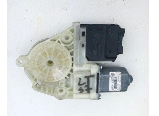 Volkswagen Passat B7 2010-2014 sedan 2.0 TDI diesel MT 103 kW 2012  Motorček okien zadný ľavý 3C0959795 3C0959703