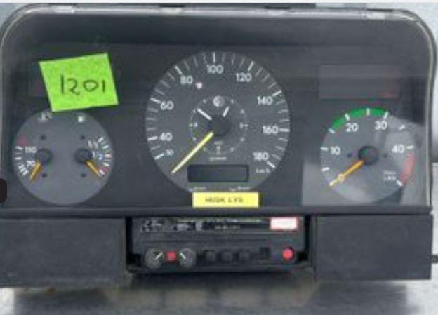 Volkswagen LT II 1996-2006 2.5 TDI diesel MT 75 kW 1999  Prístrojová doska 2D0919049M 15120921001 1512600141000