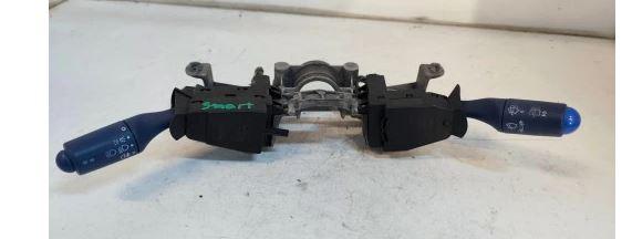 Smart Fortwo 1998-2007 hatchback 0.6 T diesel AT 40 kW 1999  Prepínacie páčky pod volantom 0015814