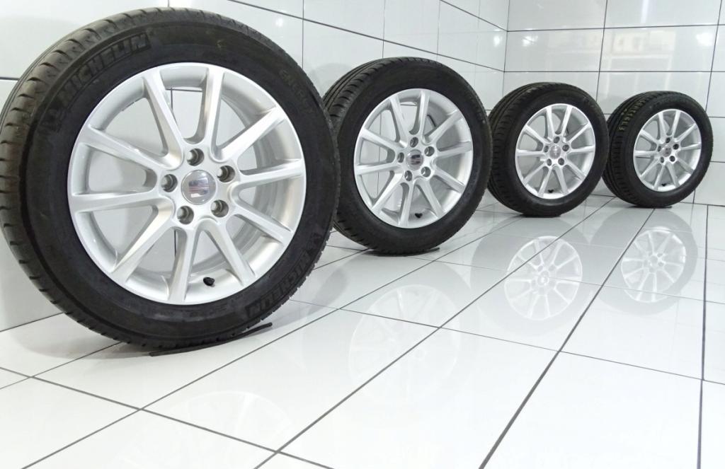 Seat Altea hatchback 1.6 TDI diesel MT 66 kW 2012  Hliníkový disk s pneumatikou 5P0601025J
