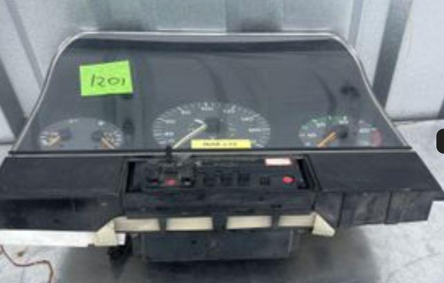 Volkswagen LT II 1996-2006 2.5 TDI diesel MT 75 kW 1999  Prístrojová doska 2D0919049M 15120921001 1512600141000