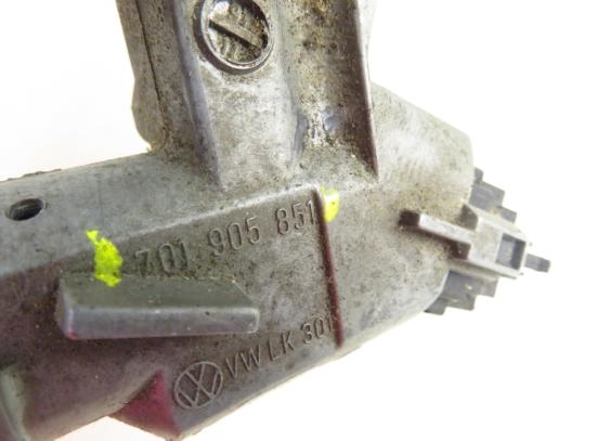 Volkswagen Transporter T4 1990-2003 1.9 TD diesel MT 50 kW 1996 Spínacia skrinka 701905851