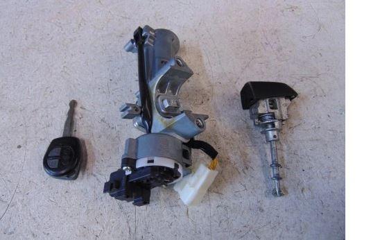 Suzuki Ignis hatchback 1.3 16v petrol MT 69 kW 2006  Spínacia skrinka