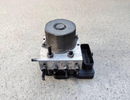 Mercedes B W245 2005-2011 hatchback 2.0 CDI diesel 80 kW 2005  Pumpa ABS A0084317512