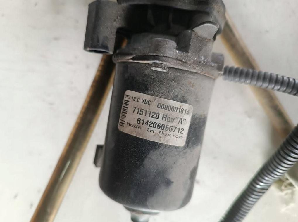 Jaguar XF I X250 2007-2015 sedan 2.7 TD V6 diesel AT 152 kW 2008  Ručná brzda 7151120