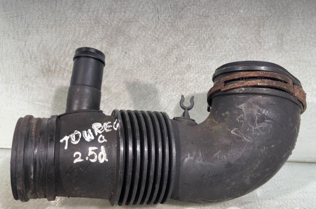 Volkswagen Touareg I 2002-2010 hatchback 2.5 TDI diesel AT 128 kW 2009  Hadica chladenia vzduchu 7L6129532D