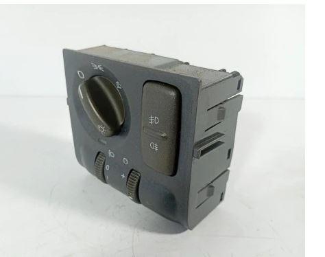 Volvo V40 I 1995-2004 combi 1.9 DCI diesel 85 kW 0  Prepínač svetiel 30862852