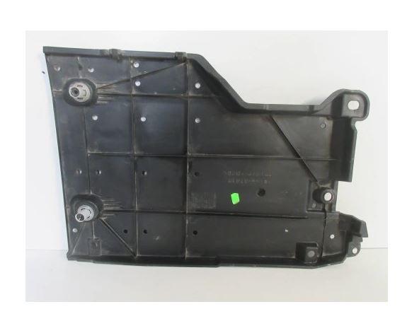 Toyota Auris II 2012-2018 hatchback 1.4 D4D diesel 66 kW 2014  Kryt motora 58166-02030