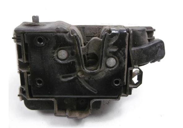 Volkswagen Polo III 6N 1994-2001 hatchback 1.4 TDI diesel MT 55 kW 1999  Zámok dverí zadný pravý 6N4839016C