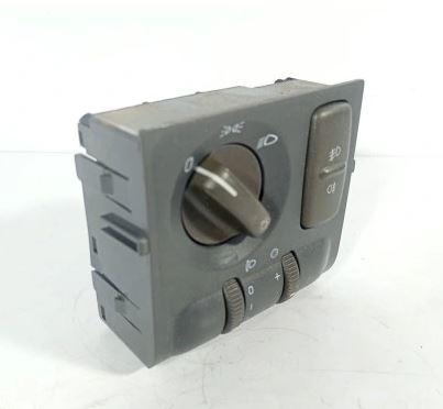 Volvo V40 I 1995-2004 combi 1.9 DCI diesel 85 kW 0  Prepínač svetiel 30862852