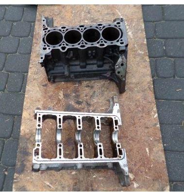 Opel Corsa D 2006-2014 hatchback 1.4 16v petrol MT 74 kW 2009  Blok motora 55561961