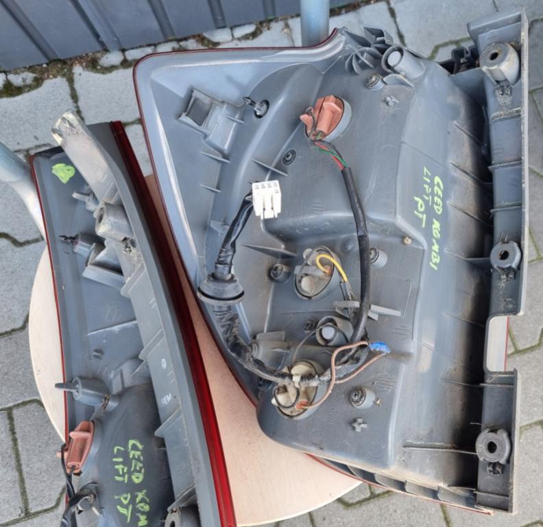 Kia Ceed I 2006-2012 combi Svetlo zadné pravé 92402-1H3