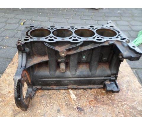 Opel Corsa D 2006-2014 hatchback 1.4 16v petrol MT 74 kW 2009  Blok motora 55561961
