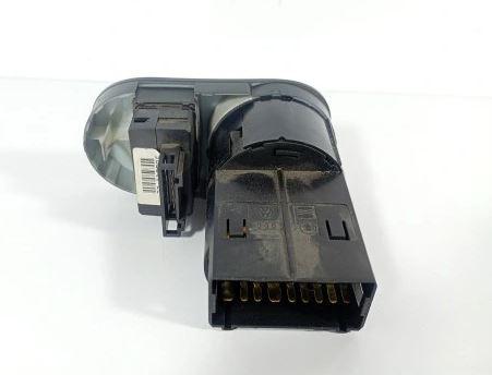 Seat Ibiza III 6L 2002-2008 hatchback 1.4 TDI diesel MT 51 kW 2007  Prepínač svetiel 6L1941531AF