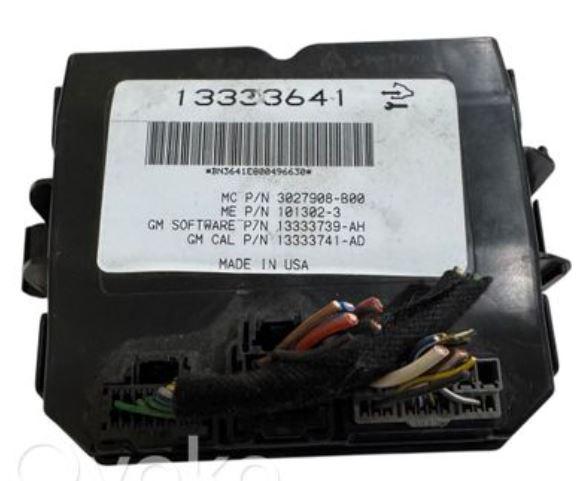 Opel Insignia A 2008-2017 combi 2.0 CDTI diesel AT 96 kW 2011  Modul 13333641 1013023 3027908B00