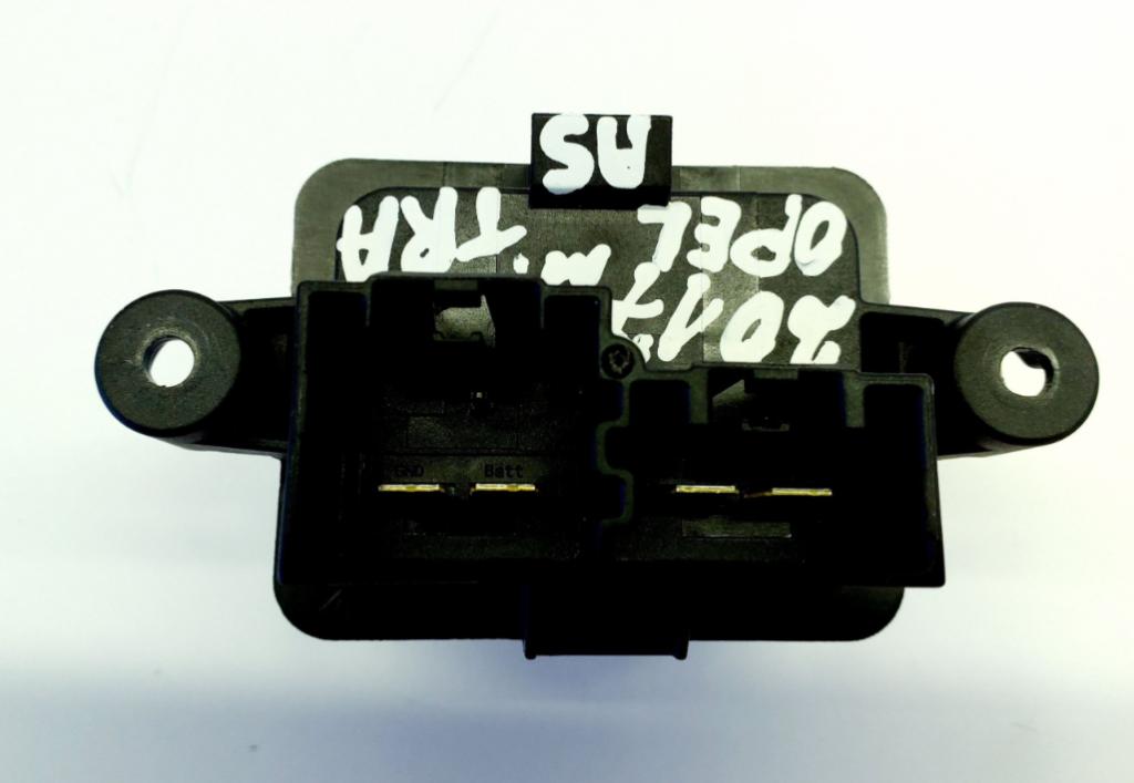 Opel Astra V 2015- combi 1.6 CDTI diesel MT 81 kW 2018  Odpor (rezistor) kúrenia 13506209