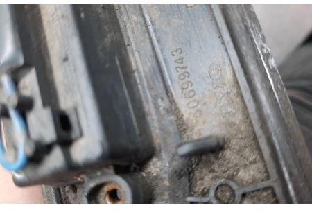 Volvo V70 III 2007-2016 combi 2.0 D diesel MT 100 kW 2008  Kľučka zadnej kapoty vonkajšia 30699743