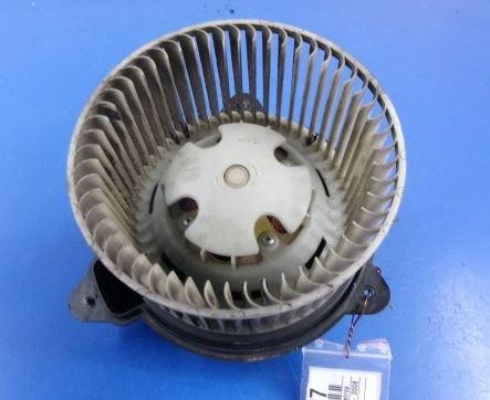 Lancia Lybra sedan 2.4 JTD diesel 103 kW 2001  Ohrievanie, ventilácia 588730000