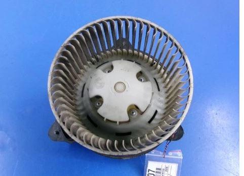 Lancia Lybra sedan 2.4 JTD diesel 103 kW 2001  Ohrievanie, ventilácia 588730000