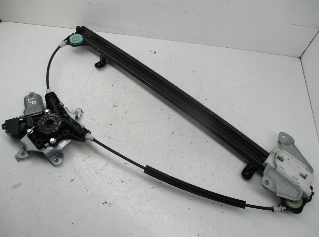 Nissan NV200 2013 66 kW 1.5DCI 09- Mechanizmus sťahovania okna predný ľavý 80731BJ30A