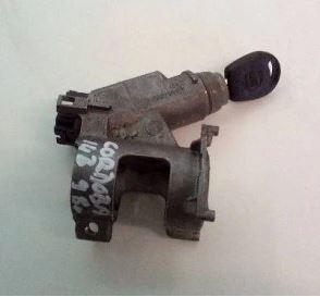 Seat Cordoba I 1993-2002 combi 1.4 8v petrol MT 44 kW 2000  Spínacia skrinka 6K0905851