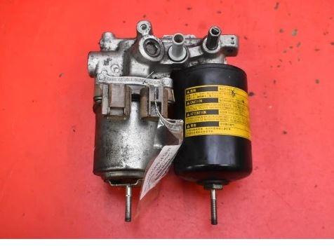 Toyota Auris II 2012-2018 hybrid 1.8  Pumpa ABS 47070-12010