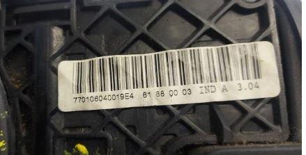Renault Scenic II 2003-2009 hatchback 1.5 DCI diesel MT 78 kW 2007  Prepínacie páčky pod volantom 7701060400 61880051