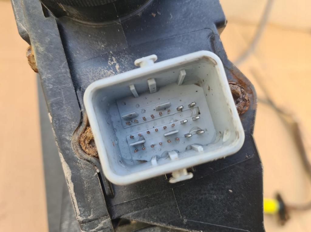 Renault Scenic II 2003-2009 Ručná brzda 8200571485