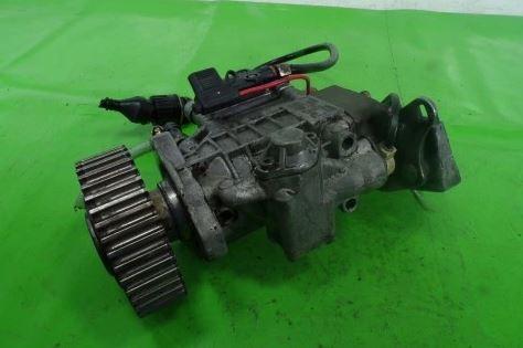 Renault Megane I 1995-2003 hatchback 1.9 DTI diesel MT 72 kW 2000  Vstrekovacie čerpadlo 0460414988