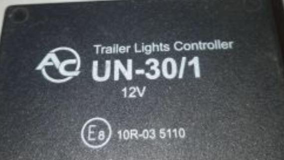 Volkswagen Touran II1.9 TDI diesel 77 kW  Ťažné zariadenie modul UN301 10R035110 092011