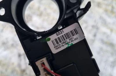 Kia Sportage III 2010-2015 hatchback 1.7 CRDI diesel MT 85 kW 2012  Prepínacie páčky pod volantom 93410-1M531