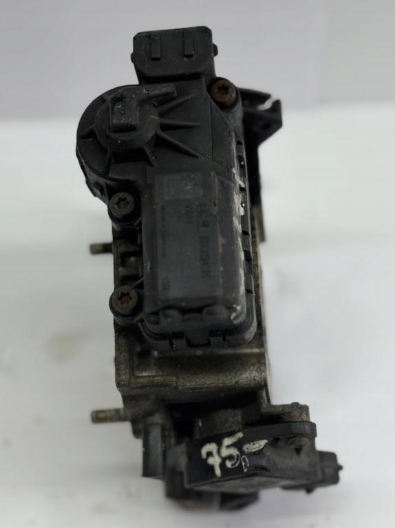 Opel Corsa B 1993-1999 hatchback 1.0 12v petrol MT 40 kW 1997  Škrtiaca klapka 0132008602 0280122014