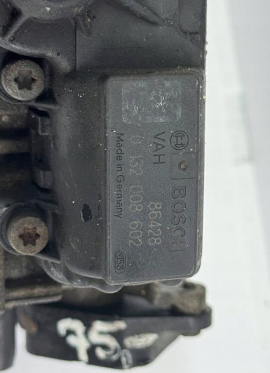 Opel Corsa B 1993-1999 hatchback 1.0 12v petrol MT 40 kW 1997  Škrtiaca klapka 0132008602 0280122014