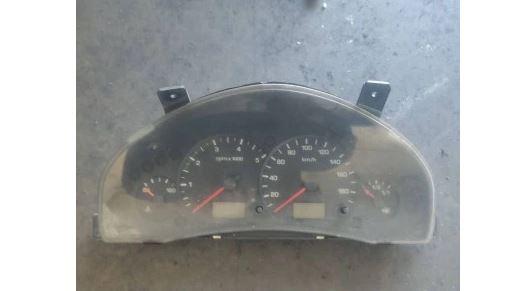 Ford Transit 2000-2006 hatchback 2.0 TDDI diesel MT 55 kW 2002  Prístrojová doska 44ZU255