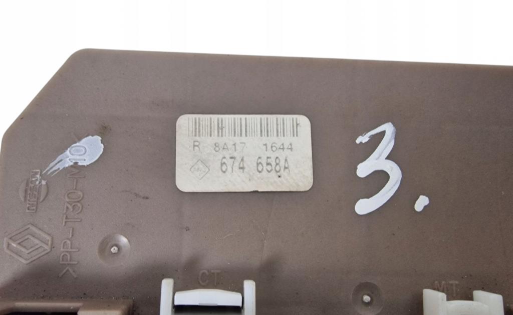 Renault Modus hatchback 1.5 DCI diesel MT 60 kW 2004  Modul BSI 674658A