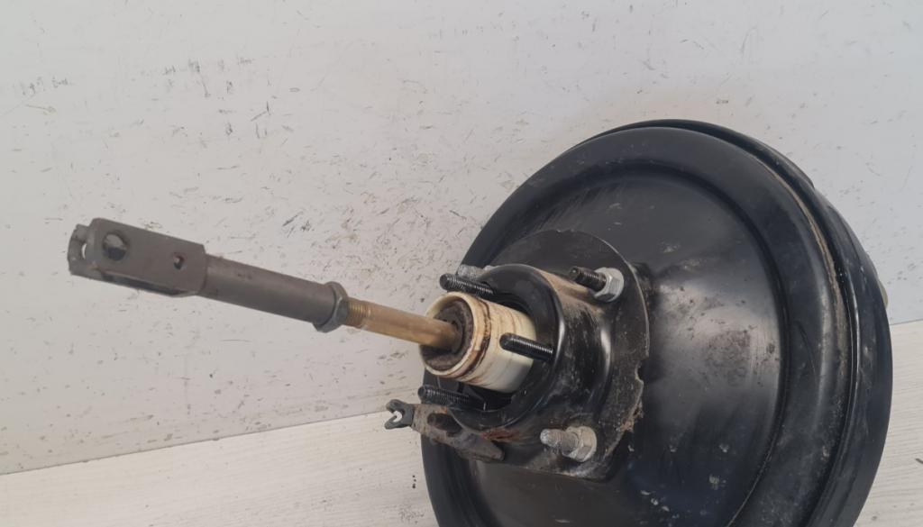 Audi 80 B4 1991-1994 combi 1.6 petrol MT 74 kW 1995  Posilňovač bŕzd 4A0612105Q